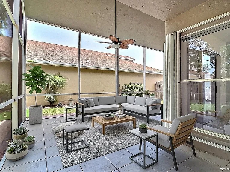 9401 Aegean Dr — Photo 4