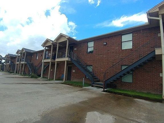 2nd image of 2704 Avenue H APT 112