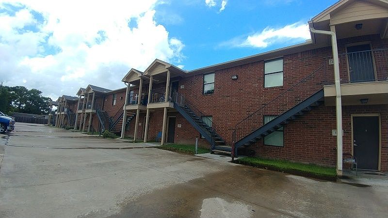 2nd image of 2704 Avenue H APT 108