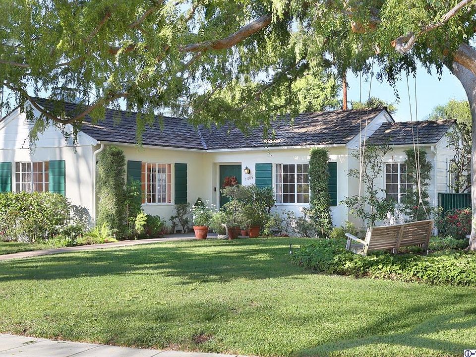 1st image of 1805 Twin Palms Dr