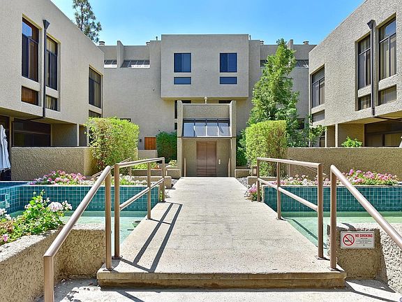 4th image of 484 E California Blvd APT 46
