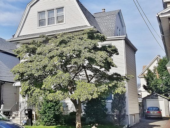 3rd image of 9137 116th St