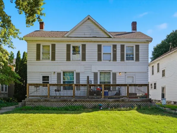 206 8th Ave, Sterling, IL 61081