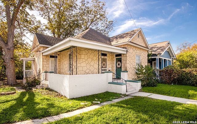 1st image of 1820 E Houston St