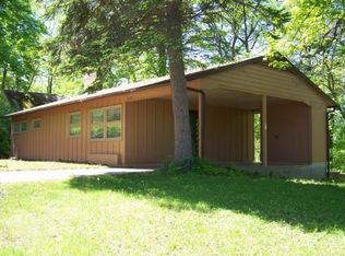 9247 N Koher Rd E, Syracuse, IN 46567