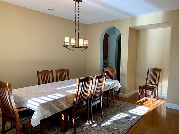 5th image of 5562 Honor Pkwy