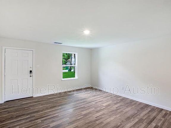 3rd image of 801-803 Roosevelt St