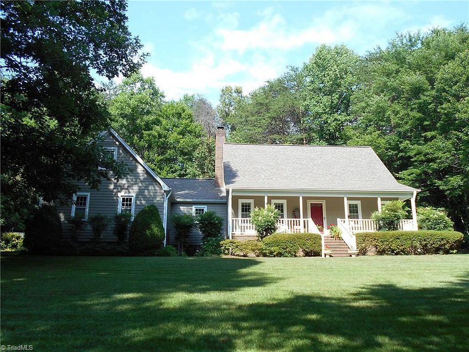 1st image of 137 Glenmoor Dr