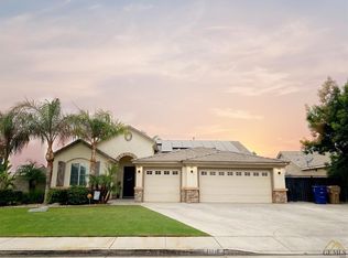 11116 Chappellet Ct, Bakersfield, CA 93312
