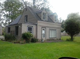 17215 W Holmes Rd, Lansing, MI 48910