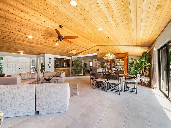 5th image of 2560 SW 23rd Cranbrook Dr