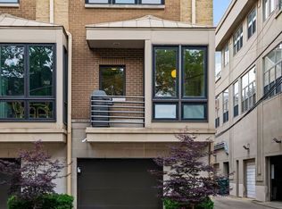 2740 N Wayne Ave #C, Chicago, IL 60614