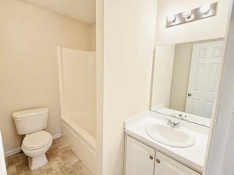 5 Elders Pond Ct — Photo 15