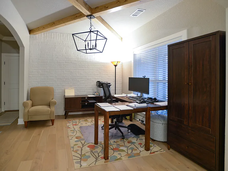 8115 Donnington Ct — Photo 15