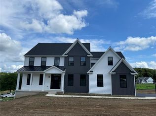 5043 Chapmans Rd S, Allentown, PA 18104