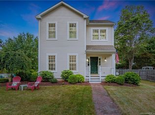 9 Oak Tree Ln, Lyme, CT 06371