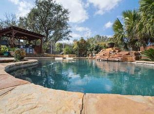 303 Left Ln, Horseshoe Bay, TX 78657