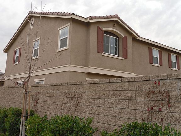 3rd image of 53220 Savannah Ct