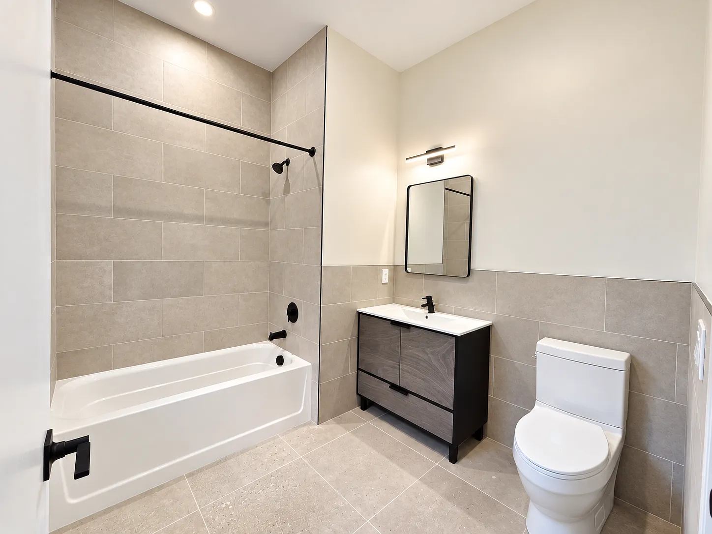 1 bed, 600 sqft, $1,950 — Photo 3