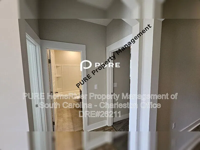 4 bed, 3.0 bath, 2000 sqft, $2,384 — Photo 4