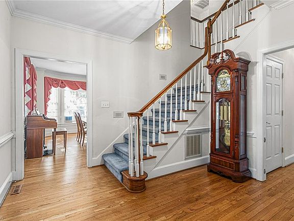 2nd image of 3906 Badenridge Ct
