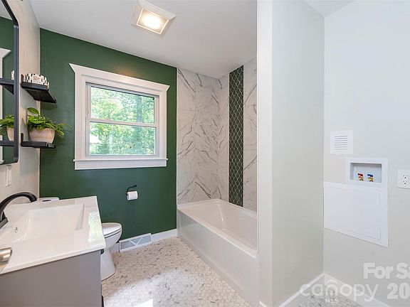 5th image of 32 Harnett St