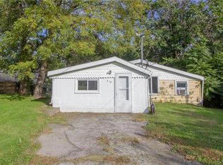 2315 E 40th Ct, Des Moines, IA 50317