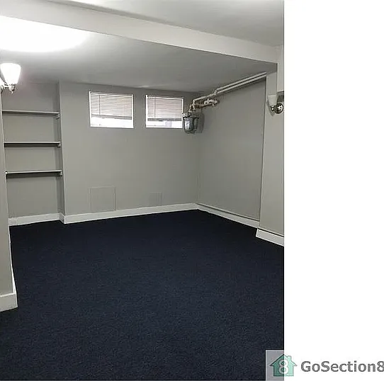 1099 N Kenwood Ave — Photo 5
