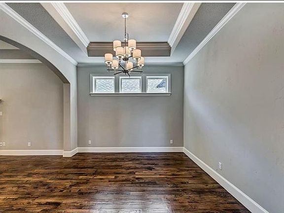2nd image of 308 Elkhorn Trl