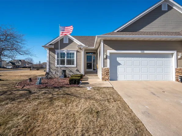 188 SE Sweetgrass Ln, Pleasant Hill, IA 50327
