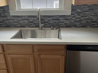 406 N 46th St UNIT A, Seattle, WA 98103