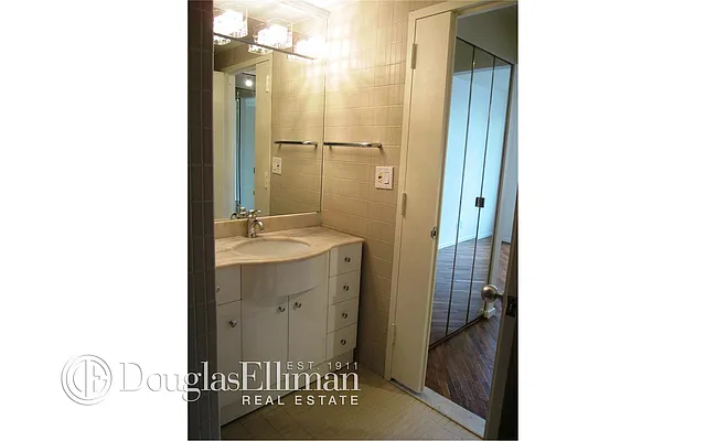 Rented by Douglas Elliman | media 29