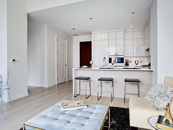 5th image of 1 Franklin St Unit 3409