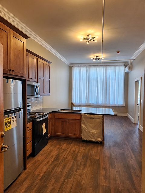 1st image of 17 Seneca St #204