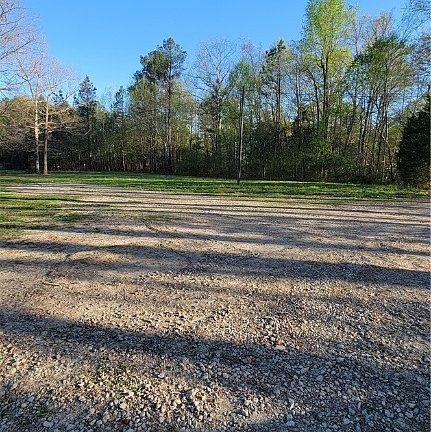 4th image of 17155 Napier Dr