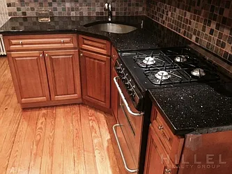 Rented by Hillel Realty Group