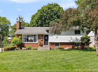 3659 Bruce Ave, Windsor, ON N9E1W9