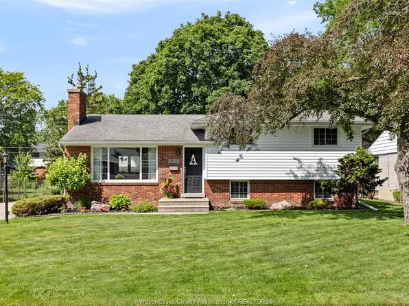3659 Bruce Ave, Windsor, ON N9E 1W9