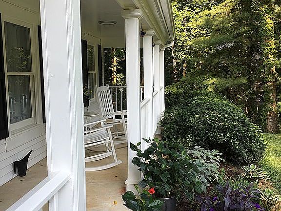 4th image of 11653 Gilman Ln