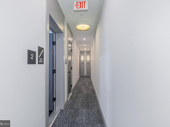 3rd image of 933 N St NW #204