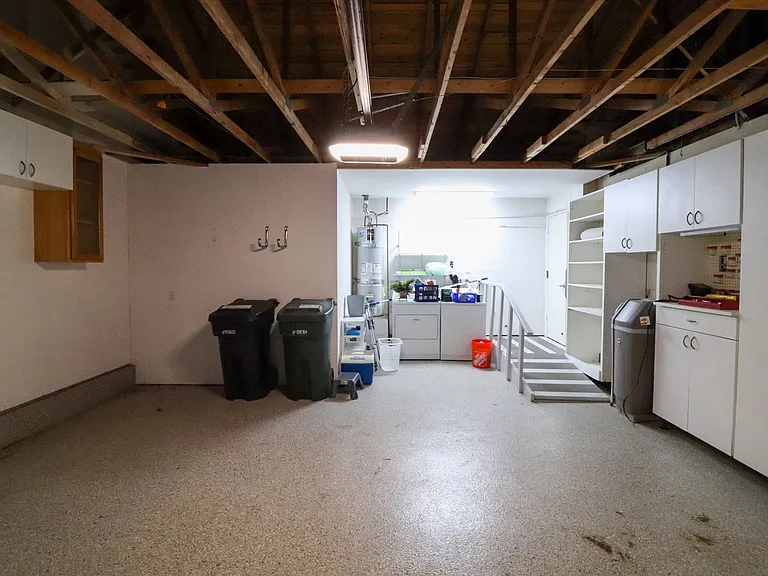 1050 Pacifica Dr — Photo 41