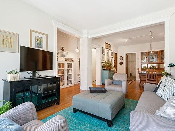 2nd image of 832 N Campbell Ave #1