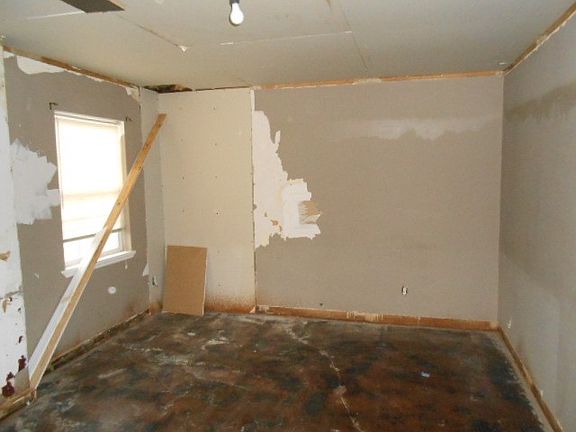 3rd image of 4899 Easley Ave