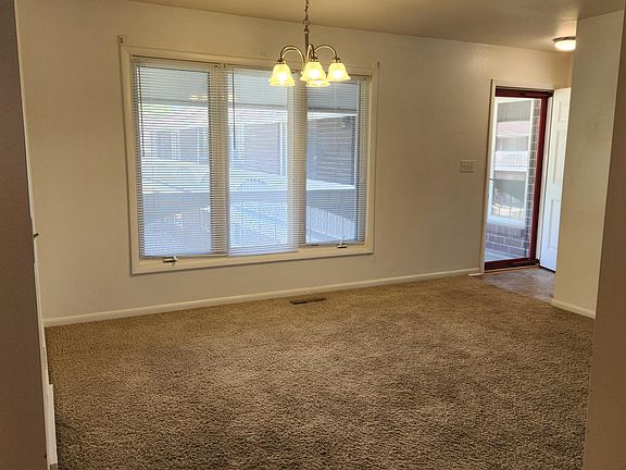 3rd image of 419 S Walnut Ave #9