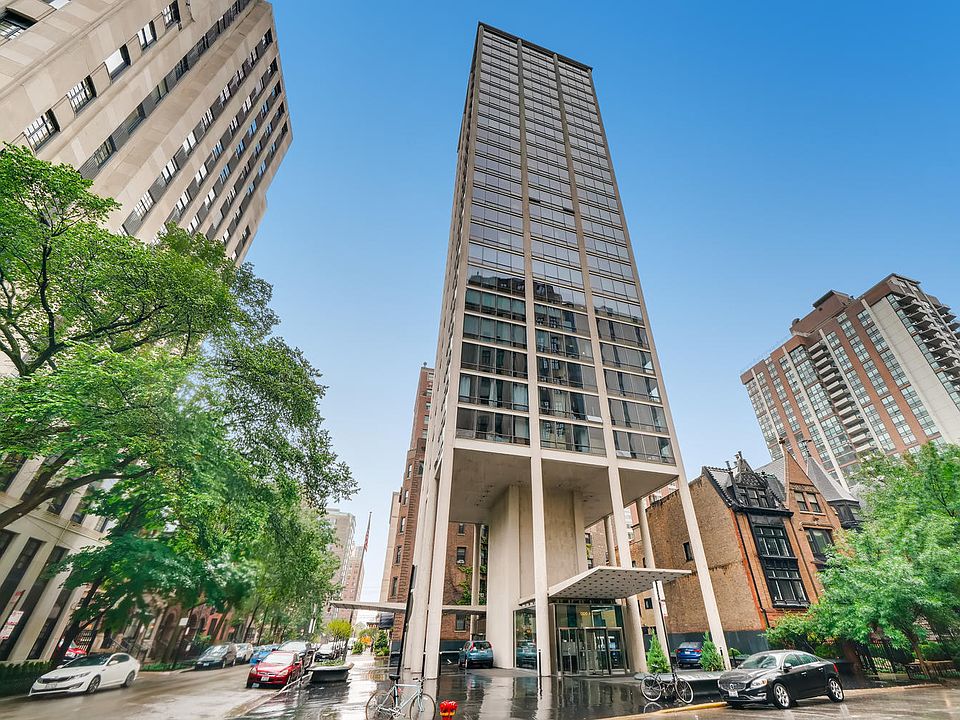 1st image of 1300 N Astor St Unit 25C