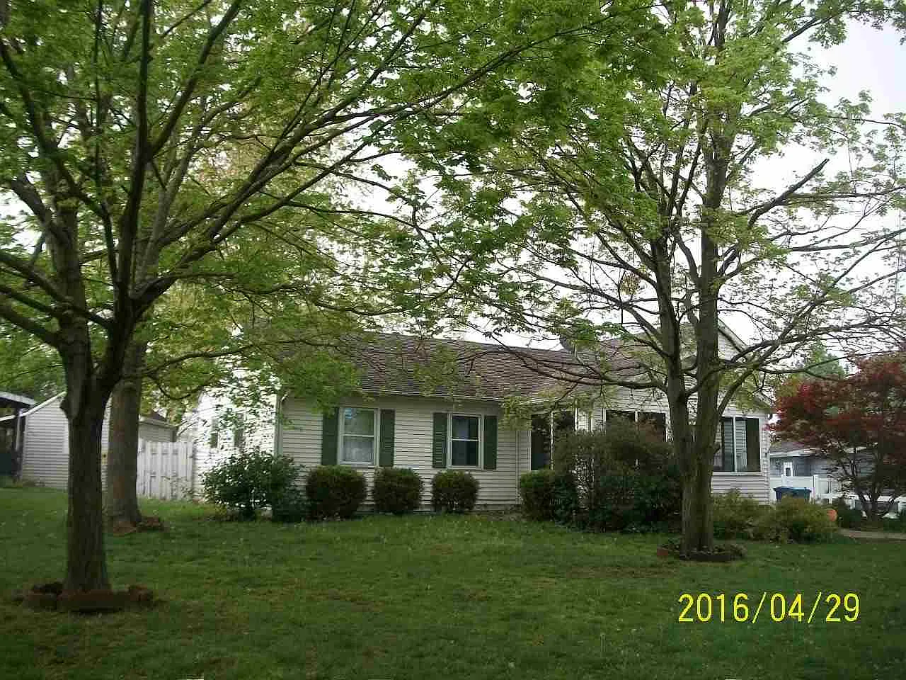209 Marion Blvd photo 1