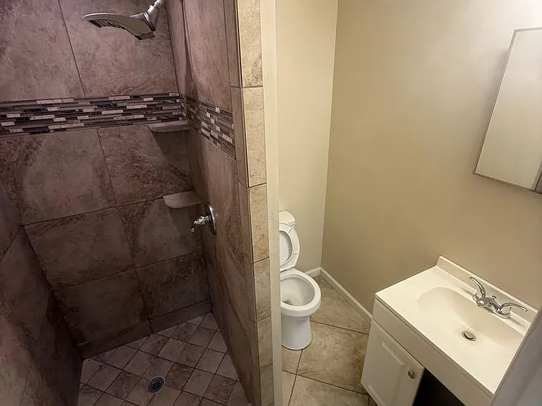 501 Vandell Blvd — Photo 8