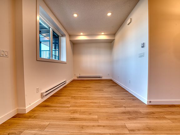 3rd image of 2925 12th Ave SW #203