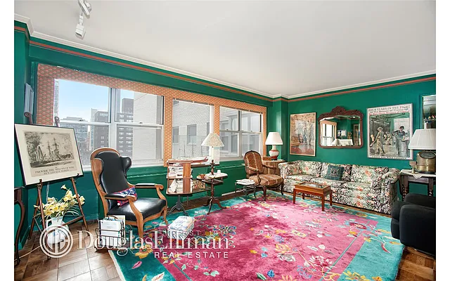 Sold by Douglas Elliman | media 8