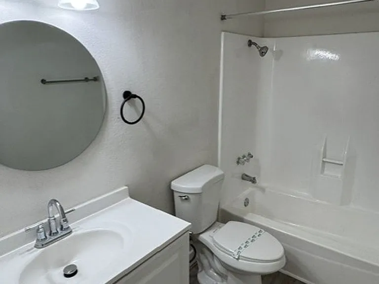 CEDAR 9840 — Photo 17